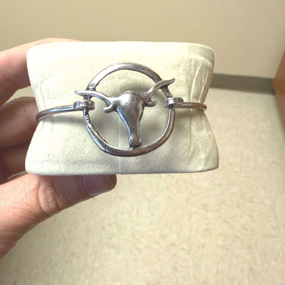Silver tone Longhorn Steer Skull Bangle Bracelet Western Southwestern